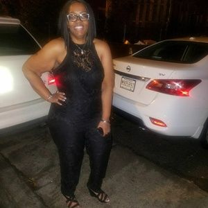 **MEET YOUR POSHER**